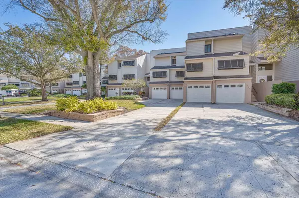 13971 LAKE POINT DR,  Clearwater,  FL 33762