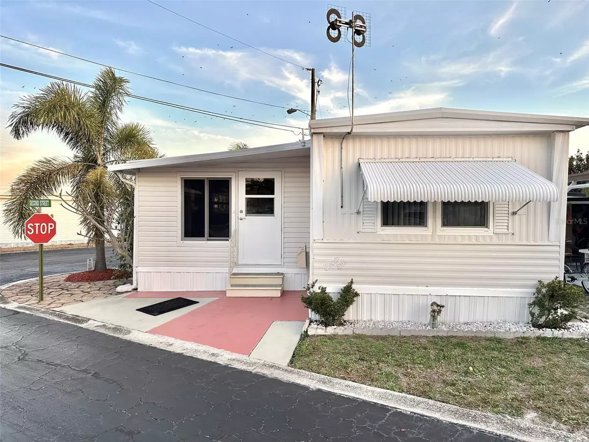 Seminole, FL 33772,8300 SEMINOLE BLVD #214