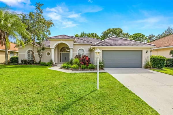 6616 HUNTER COMBE XING, University Park, FL 34201