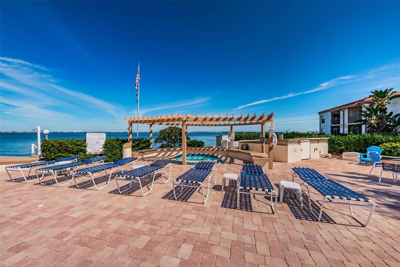 St Petersburg, FL 33715,6145 SUN BLVD #607