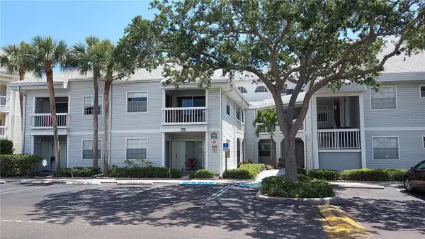 St Petersburg, FL 33710,6939 STONES THROW CIR N #6207