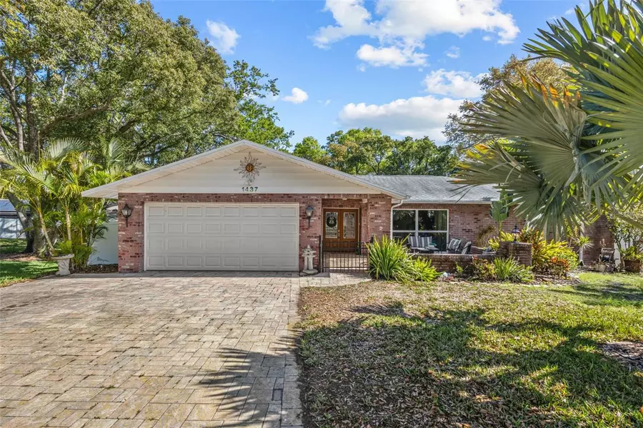 1437 LAWNWOOD CT, Tarpon Springs, FL 34689