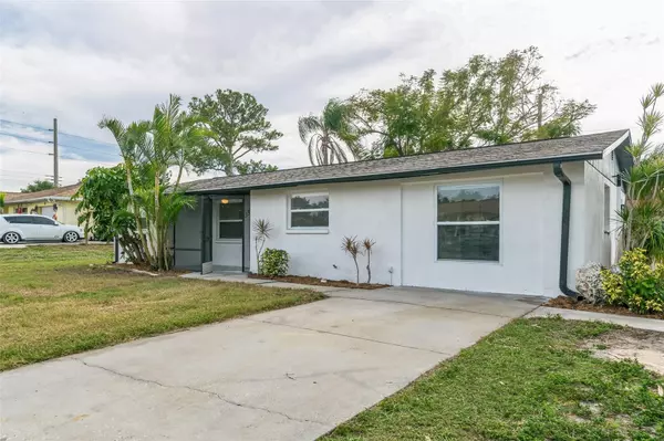 35 CYPRESS RD, Venice, FL 34293