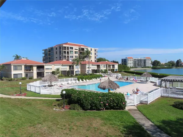 St Petersburg, FL 33715,6158 PALMA DEL MAR BLVD S #208