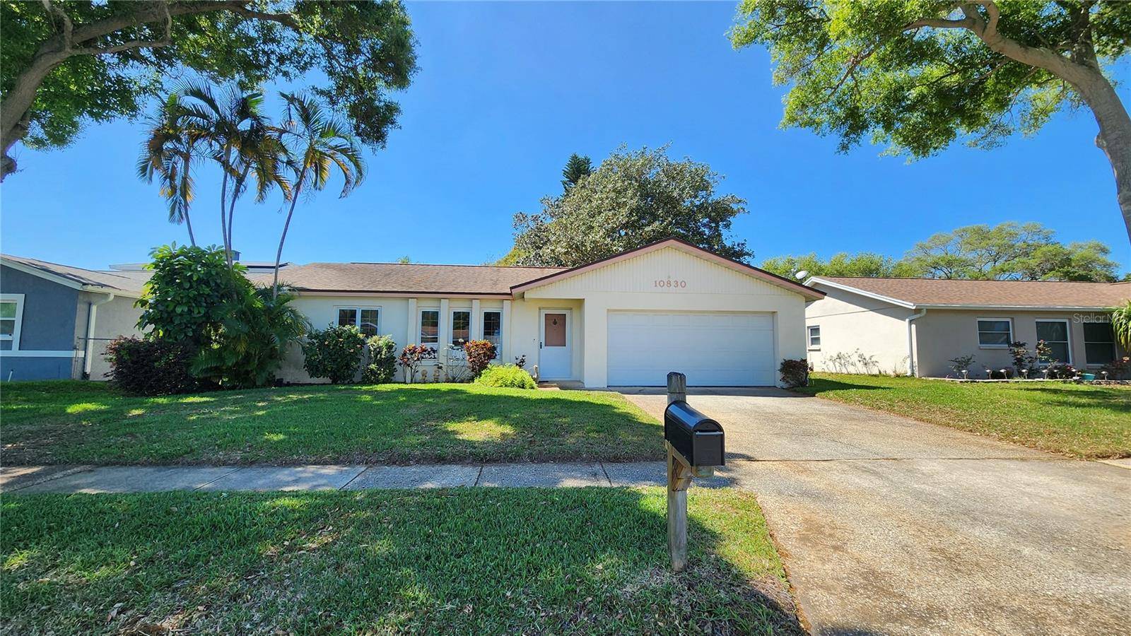 10830 117TH WAY,  Seminole,  FL 33778