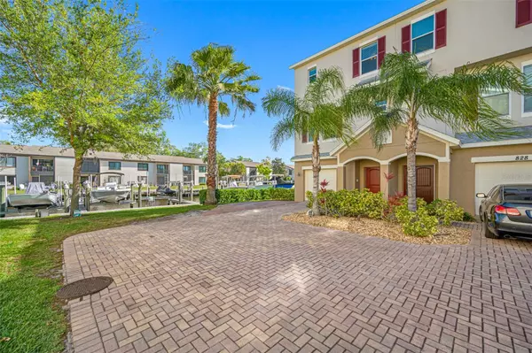 Tarpon Springs, FL 34689,830 CALLISTA CAY LOOP