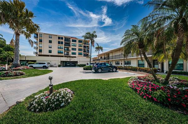 6180 SUN BLVD #306,  St Petersburg,  FL 33715