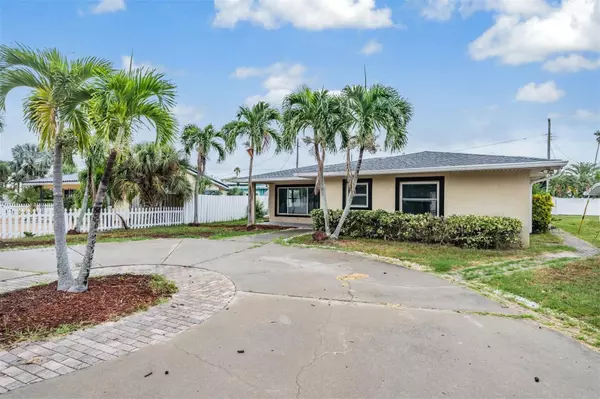 442 46TH AVE, St Pete Beach, FL 33706