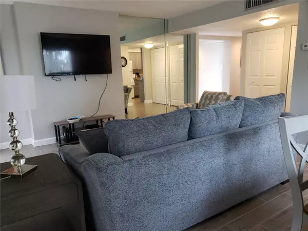 Clearwater Beach, FL 33767,1301 GULF BLVD #101