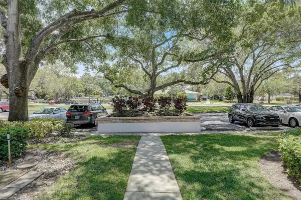 Palm Harbor, FL 34683,2375 FOX CHASE BLVD #238