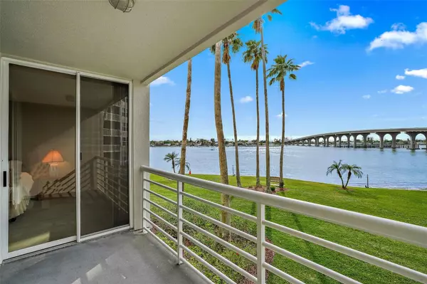 Saint Petersburg, FL 33715,5901 BAHIA DEL MAR CIR #221