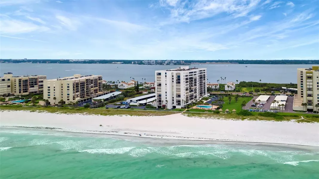 1460 GULF BLVD #702, Clearwater Beach, FL 33767