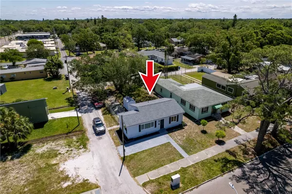 Saint Petersburg, FL 33705,2218 8TH ST S