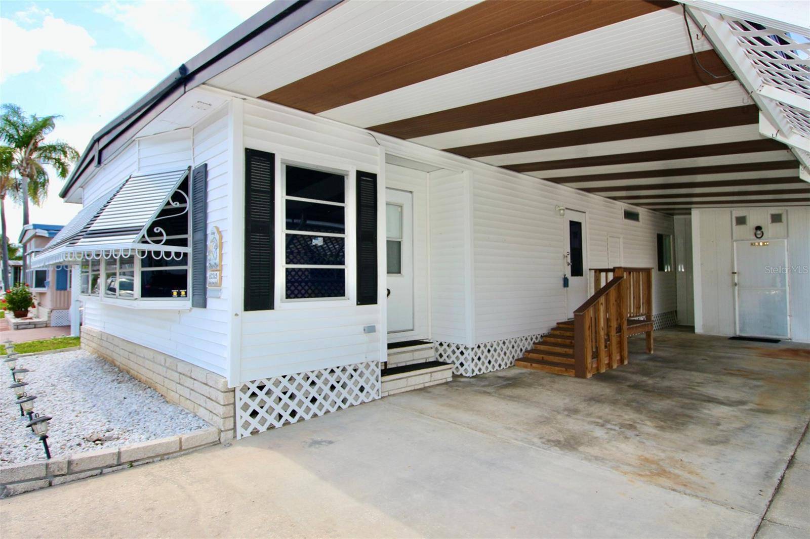 Pinellas Park, FL 33781,82315 1ST AVE N #315