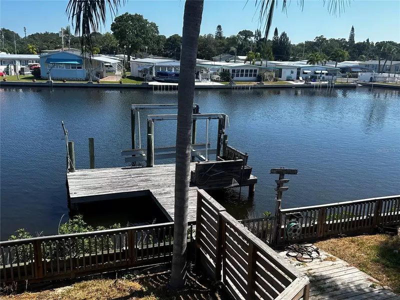 134 KENTUCKY AVE, Crystal Beach, FL 34681