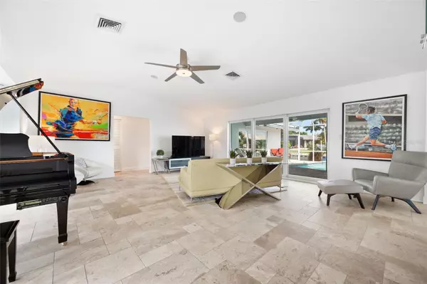 Longboat Key, FL 34228,531 CHIPPING LN