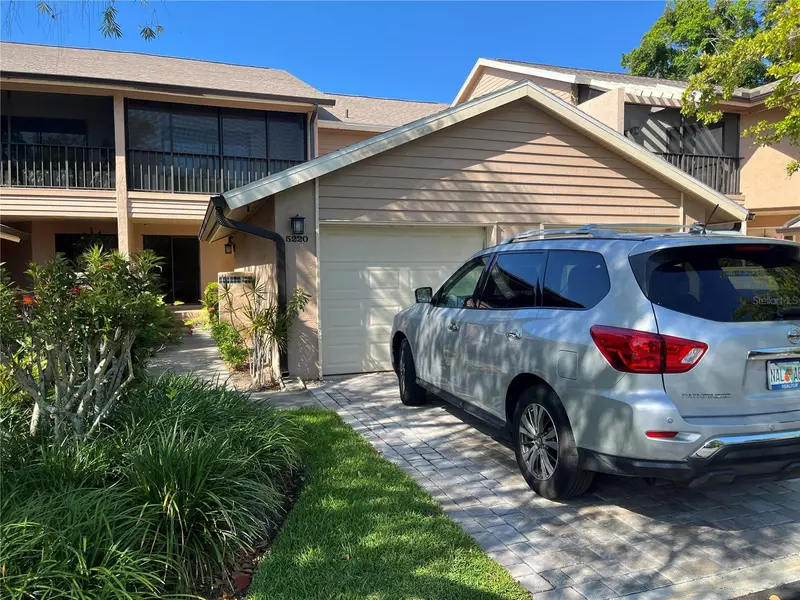 5220 LANDINGS BLVD #104, Sarasota, FL 34231