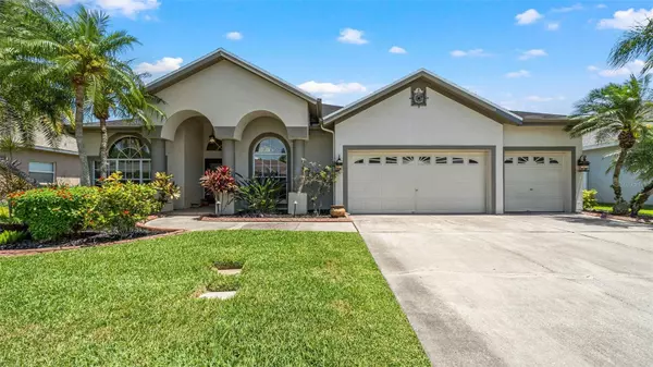 1418 DEERBOURNE DR, Wesley Chapel, FL 33543