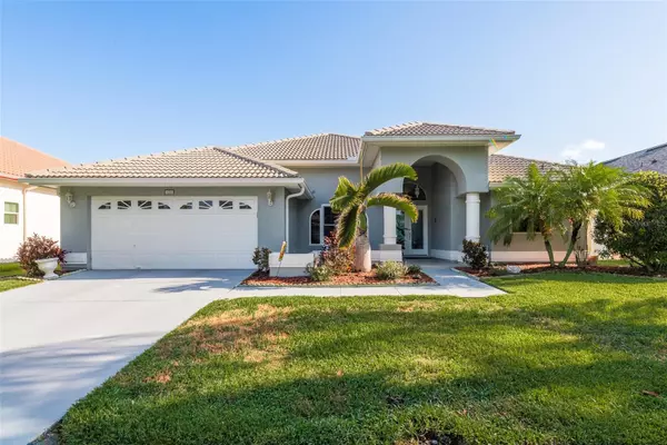 Tarpon Springs, FL 34689,1055 MAINSAIL DR