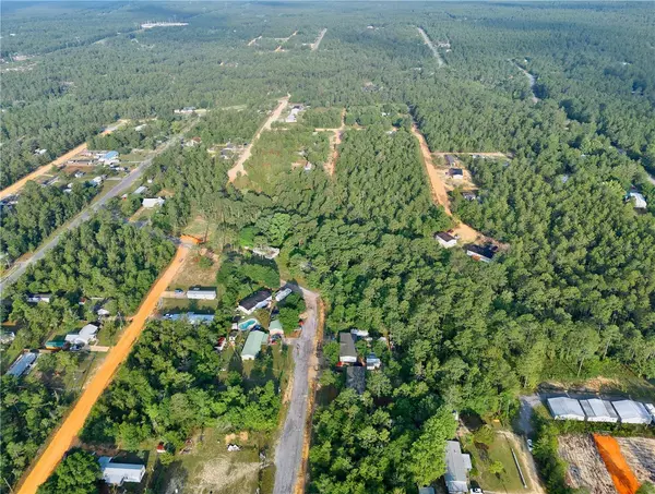 Defuniak Springs, FL 32433,PINETREE LN