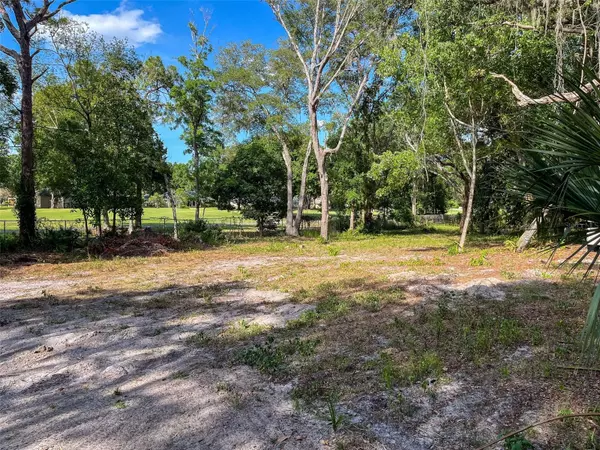 Tarpon Springs, FL 34688,450 KNOLLWOOD RD