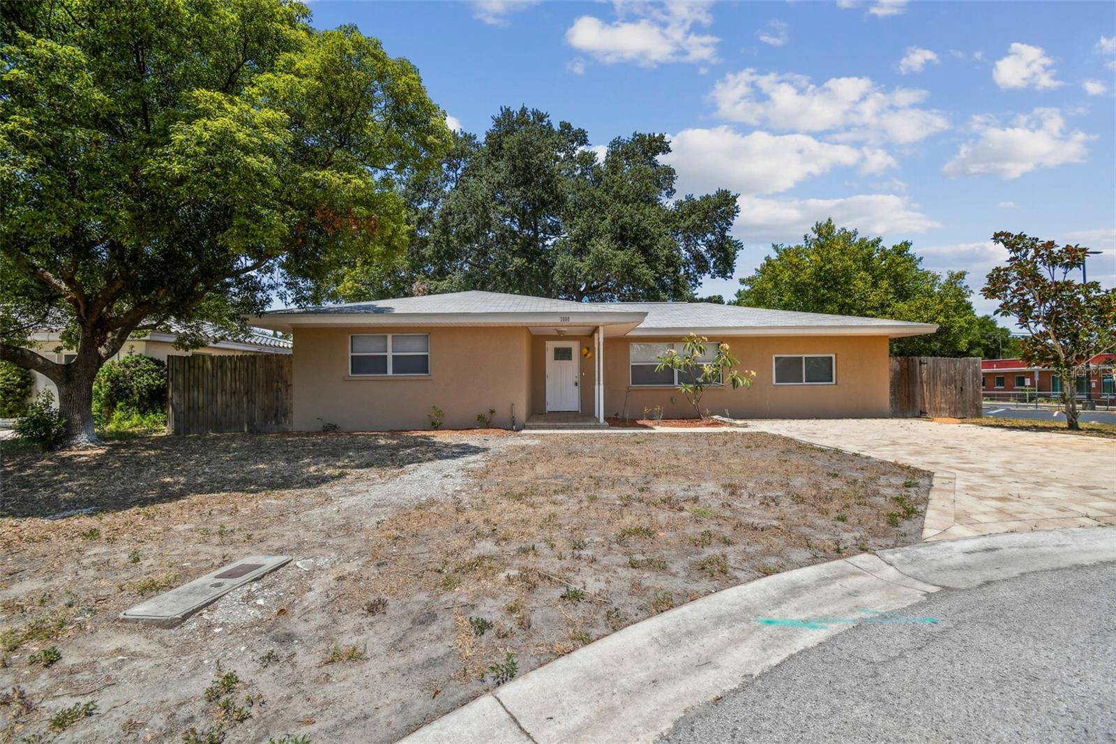1660 SAN HELEN DR,  Dunedin,  FL 34698