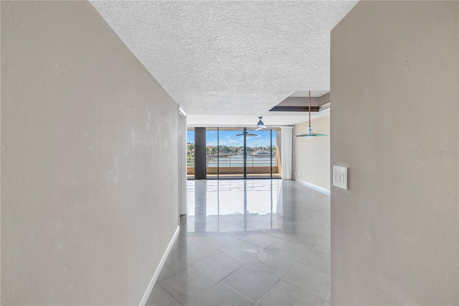 St Petersburg, FL 33707,2775 KIPPS COLONY DR S #204