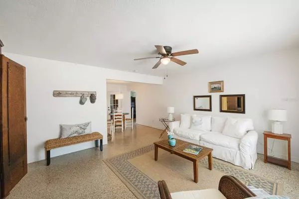 Redington Beach, FL 33708,304 160TH TER