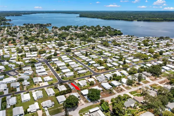 Palm Harbor, FL 34684,185 LAKE TARPON DR #31