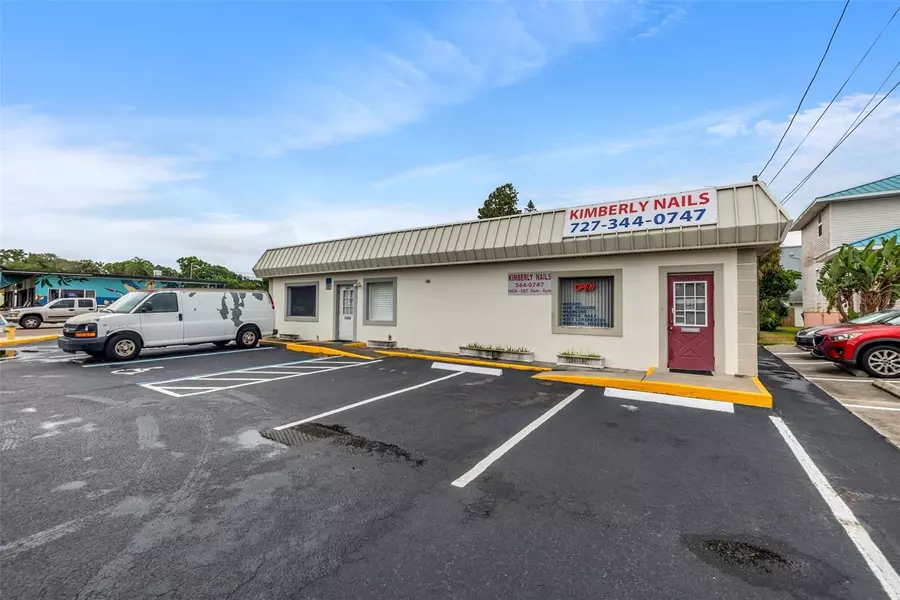 800 PASADENA AVE S, St Petersburg, FL 33707