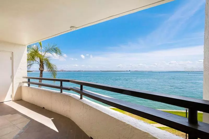 121 1ST ST E #206, St Petersburg, FL 33715