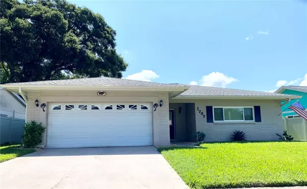 1737 E GROVELEAF AVE, Palm Harbor, FL 34683