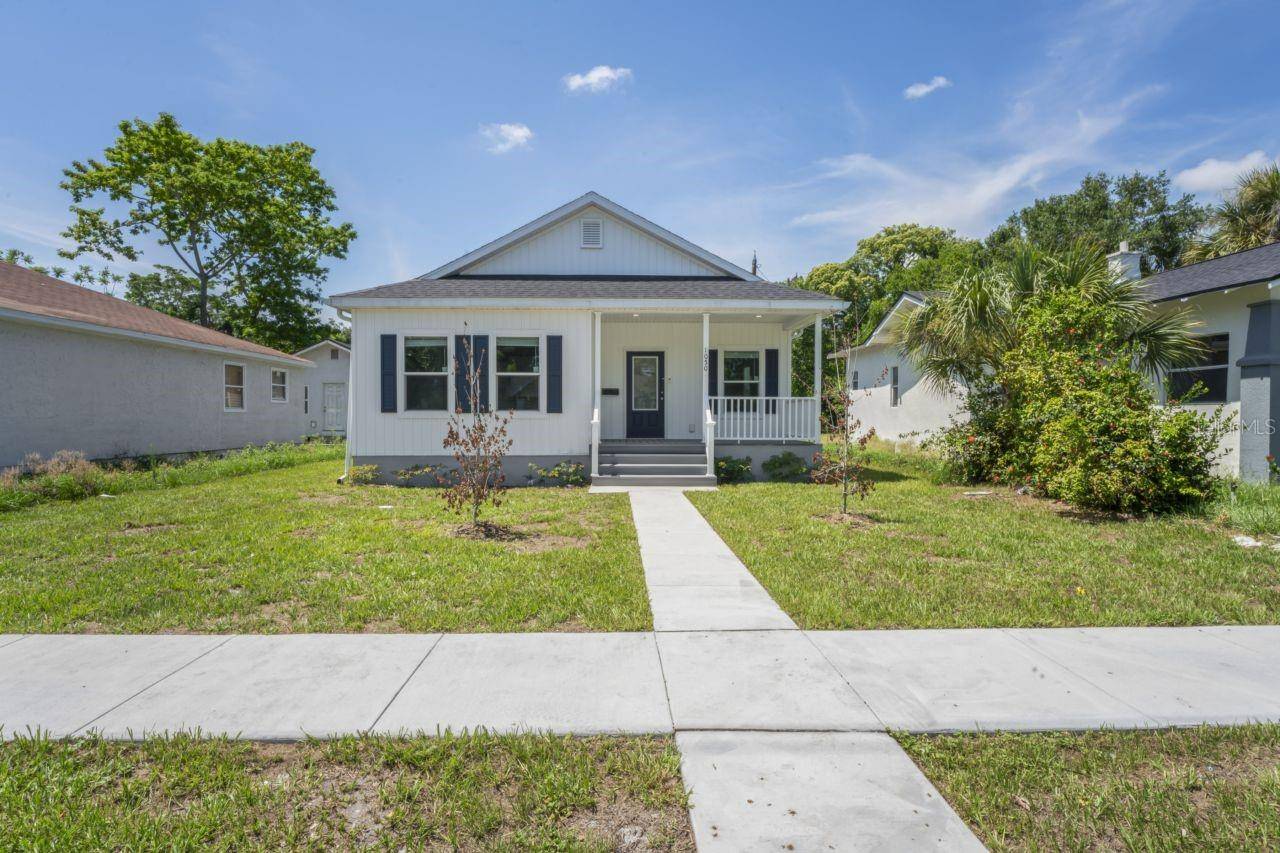 1050 MELROSE AVE S, St Petersburg, FL 33705