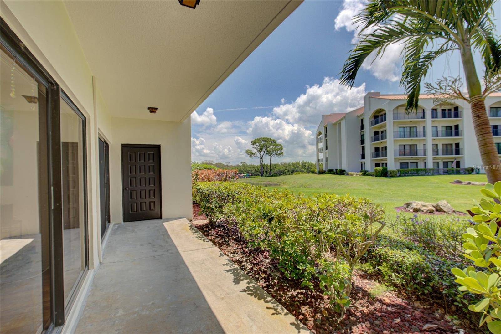 Tarpon Springs, FL 34689,308 MARINER DR #308