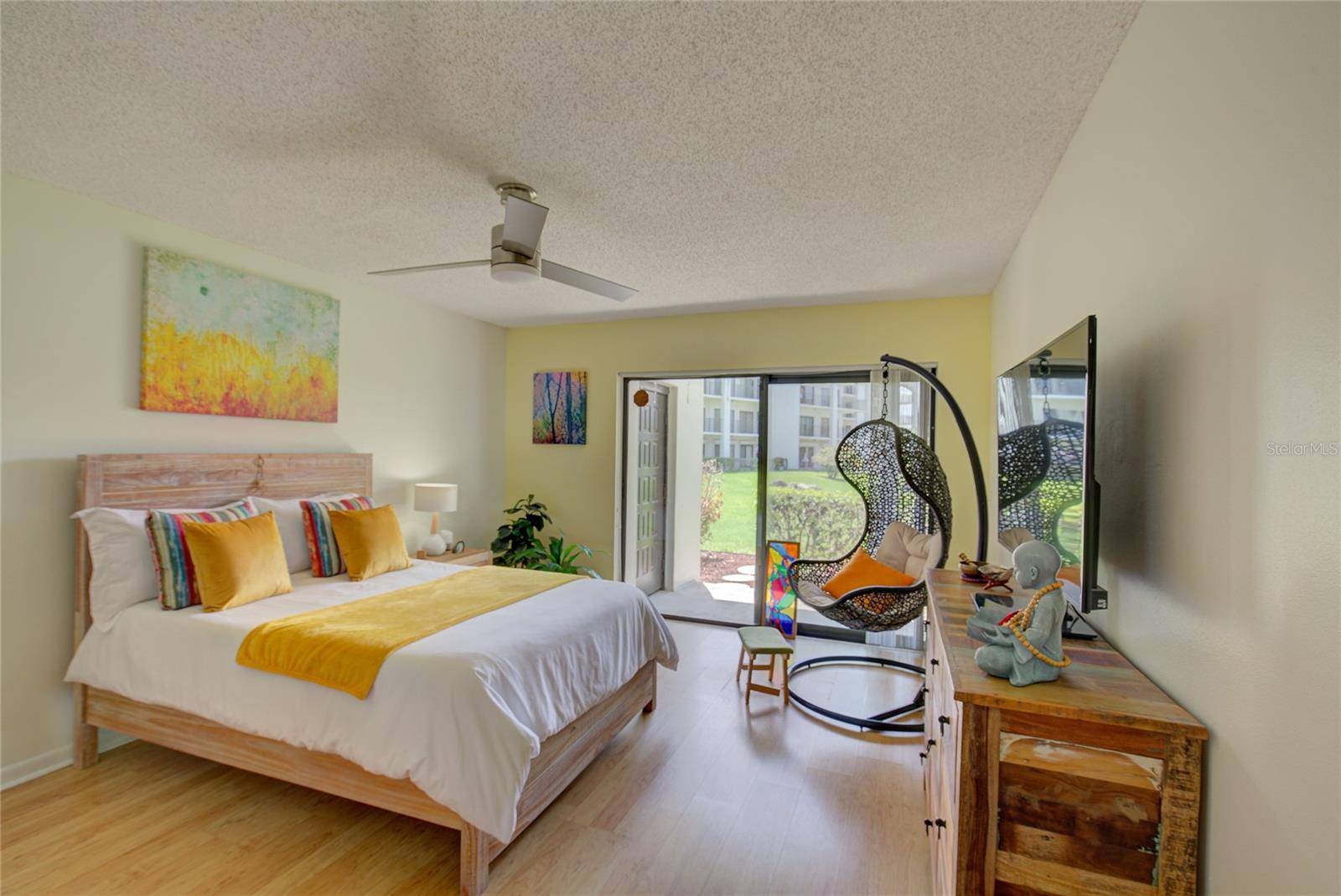 Tarpon Springs, FL 34689,308 MARINER DR #308