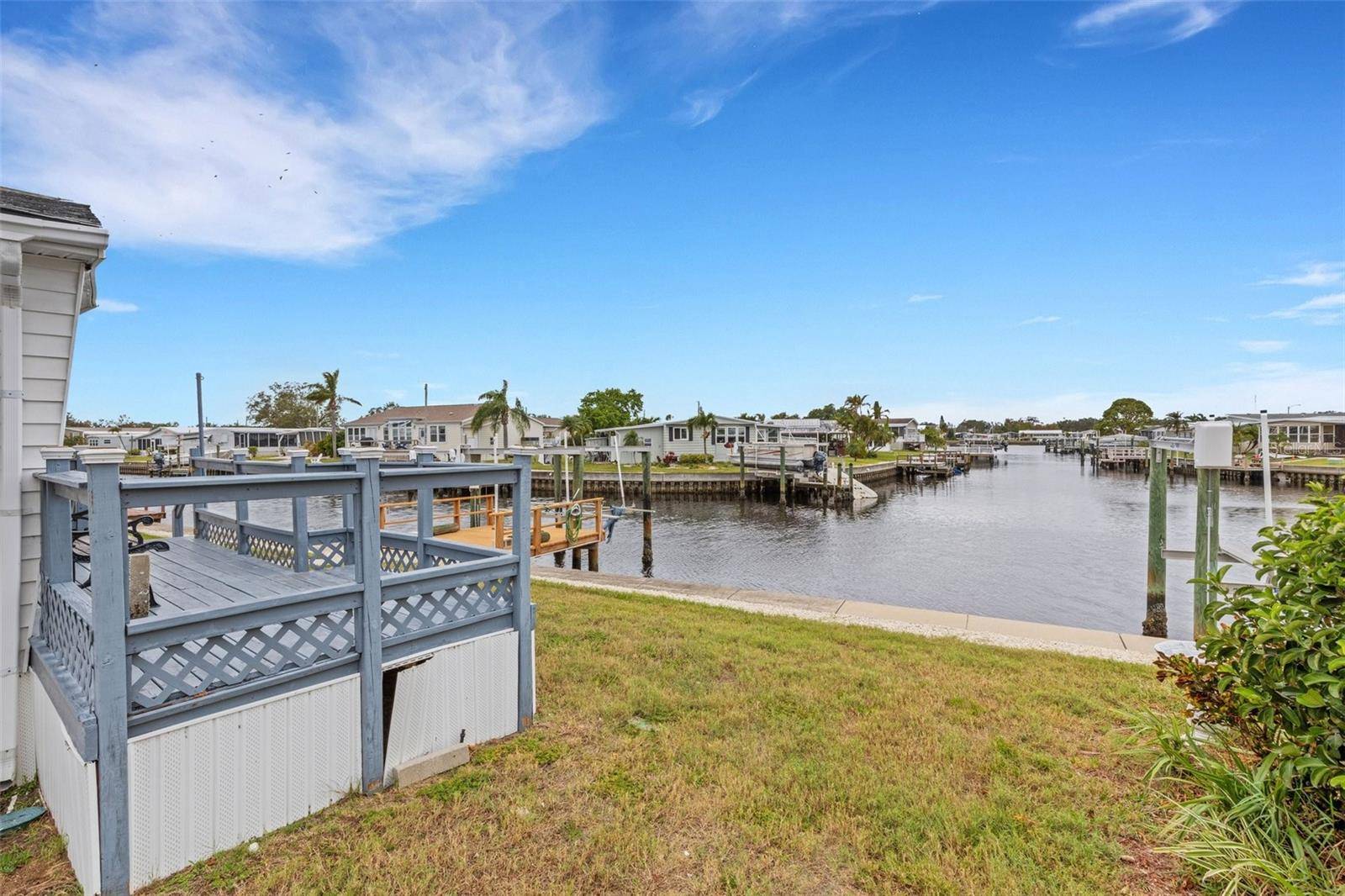 St Petersburg, FL 33702,217 MOUNT ISLE AVE NE #197