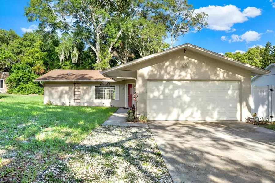 719 N DISSTON AVE, Tarpon Springs, FL 34689