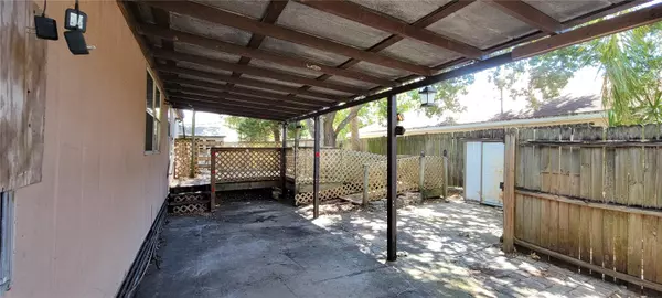 Pinellas Park, FL 33782,6154 104TH AVE N #216