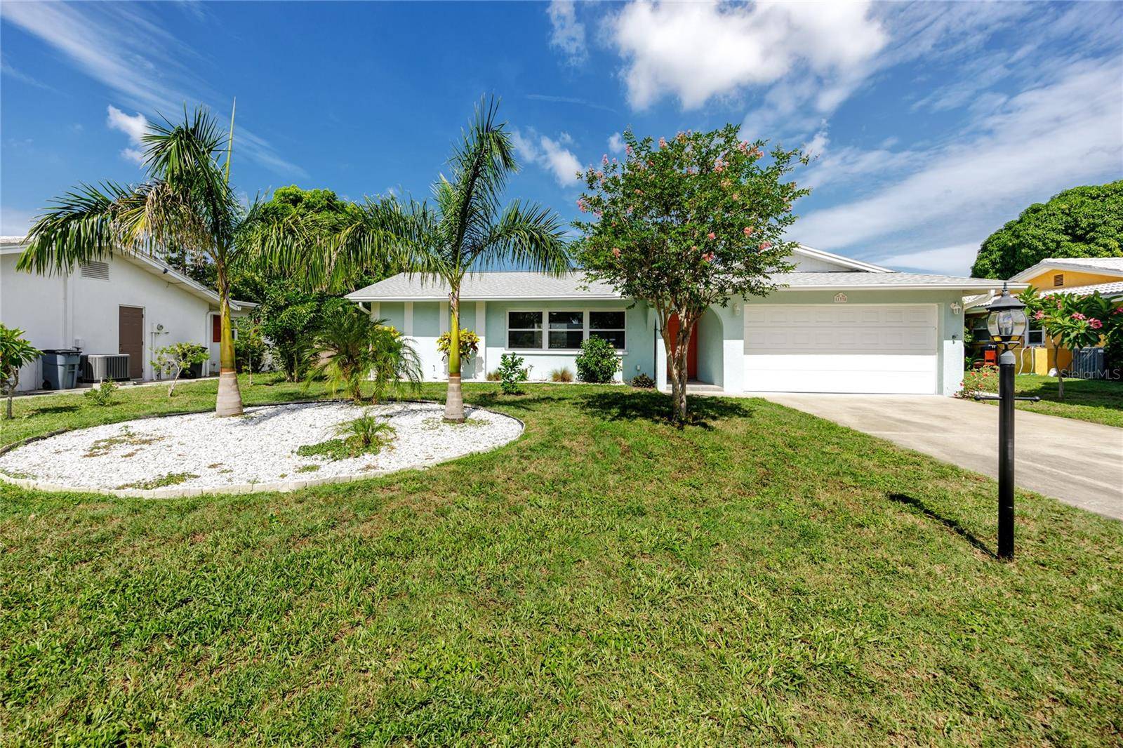11338 CURRIE LN,  Largo,  FL 33774