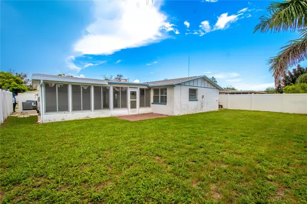 Holiday, FL 34691,3543 SEFFNER DR