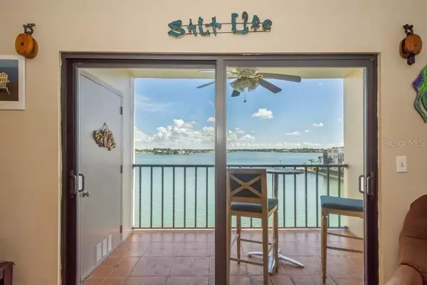 South Pasadena, FL 33707,7700 SUN ISLAND DR S #406