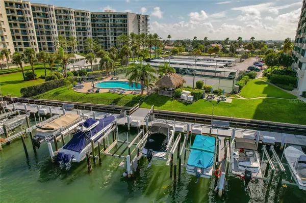 Clearwater Beach, FL 33767,660 ISLAND WAY #301