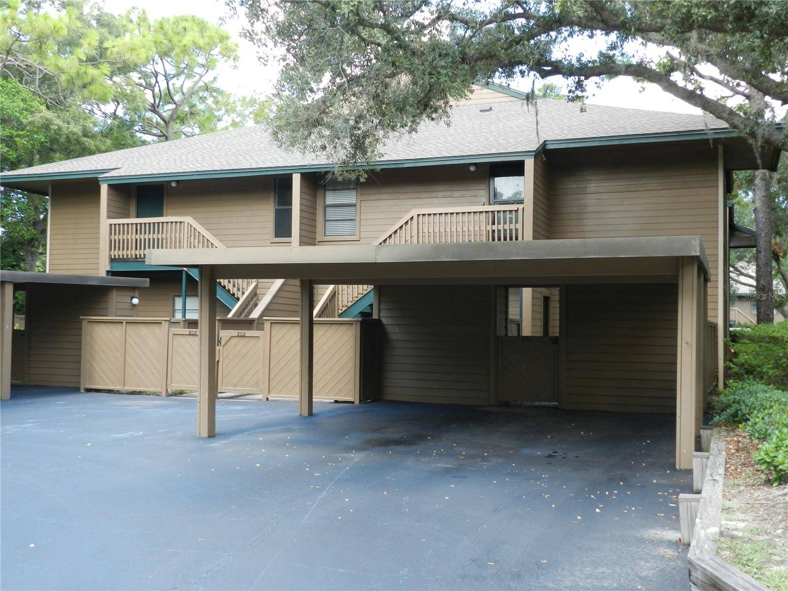 201 CYPRESS POND RD #201, Palm Harbor, FL 34683