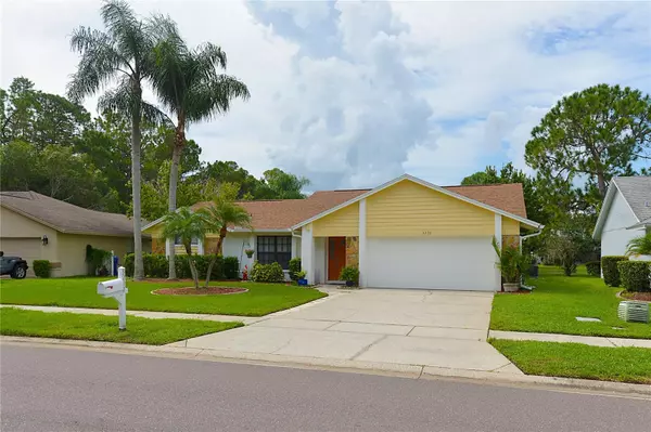 Tarpon Springs, FL 34688,3230 CENTERWOOD DR