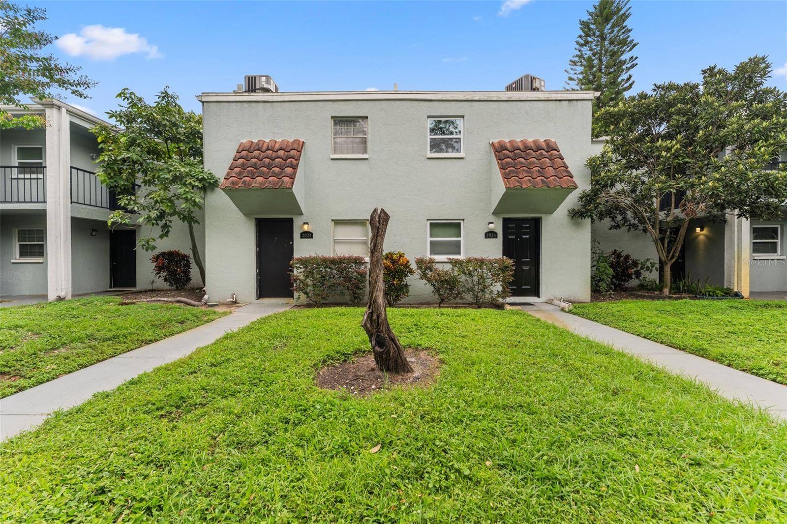 2824 SOMERSET PARK DR, Tampa, FL 33613