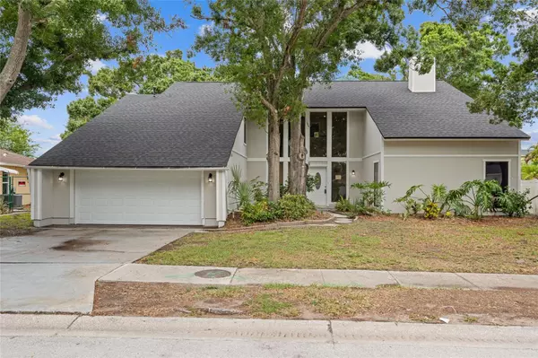 5841 BAY PINES LAKES BLVD, St Petersburg, FL 33708