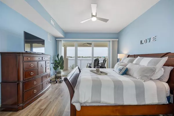 Redington Shores, FL 33708,17735 GULF BLVD #203