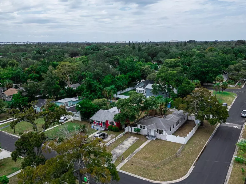 1701 41ST ST S, St Petersburg, FL 33711