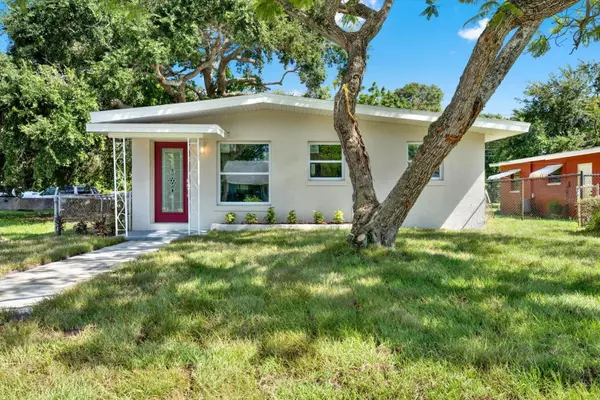 3055 MELROSE AVE S, St Petersburg, FL 33712