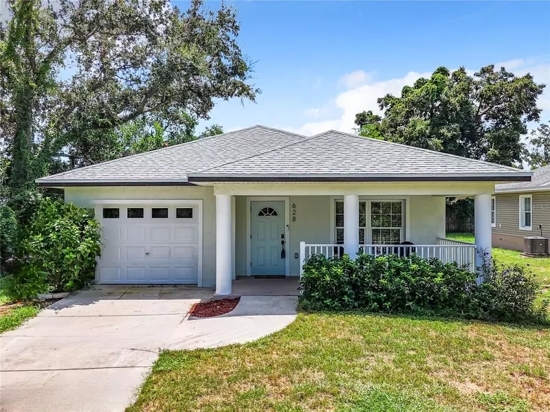 628 E CENTER ST, Tarpon Springs, FL 34689